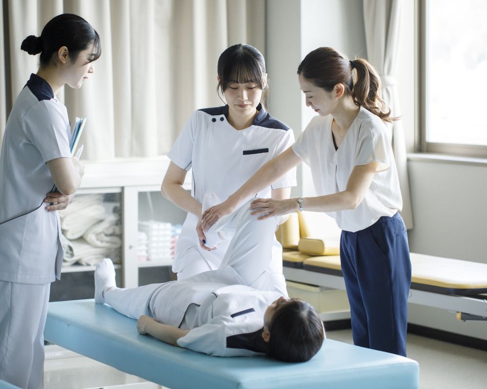 理学療法評価治療演習の様子